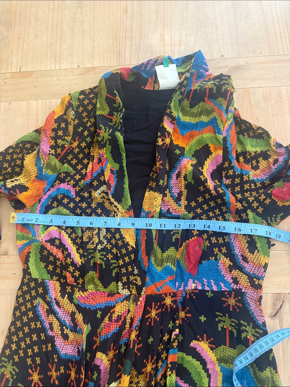 FARM Rio Black Multicolor Long-Sleeve V-Neck Dress - Picture 7 of 8